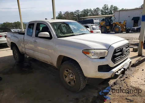 2018 Toyota Tacoma Access Cab z USA, uszkodzony, nr VIN 5TFRX5GN7JX117262